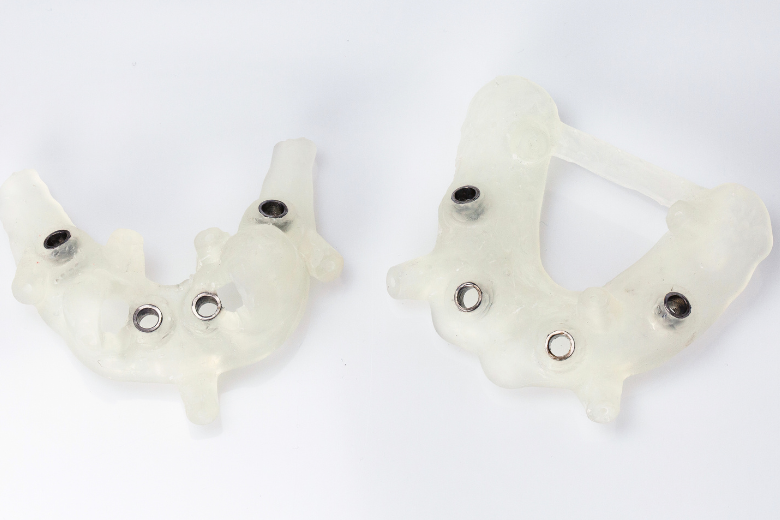 サージカルガイド|refino dental