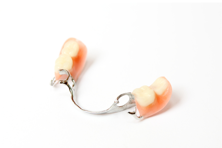 入れ歯|refino dental