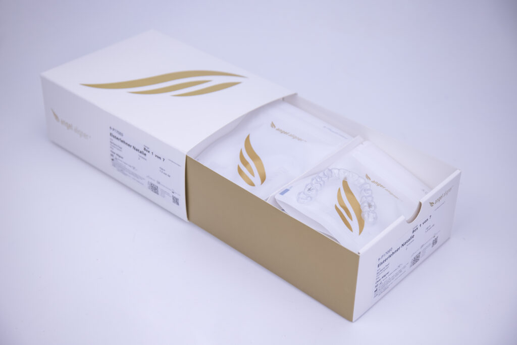 エンジェルアライナー